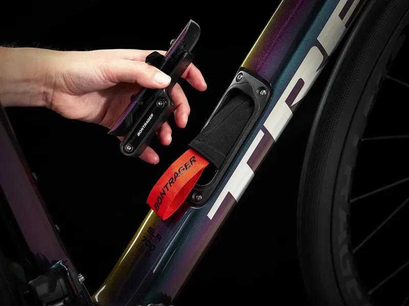 2022 Trek Domane SLR 7 Road Bike Amethyst-4